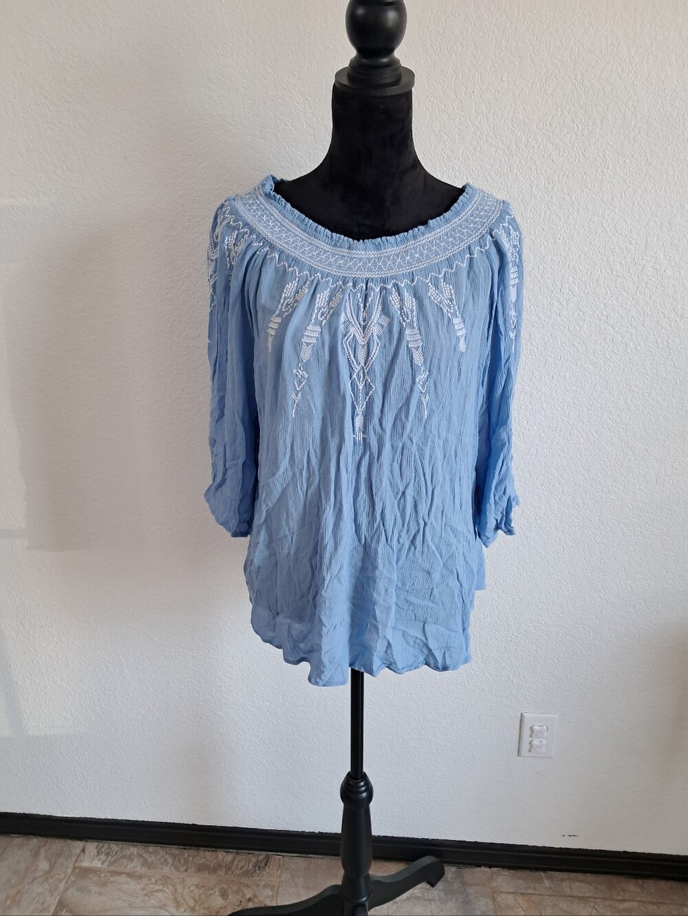 Terre Bleue Peasant Blouse Crinkle Light Blue Embroidered Sz M Cottagecore Boho